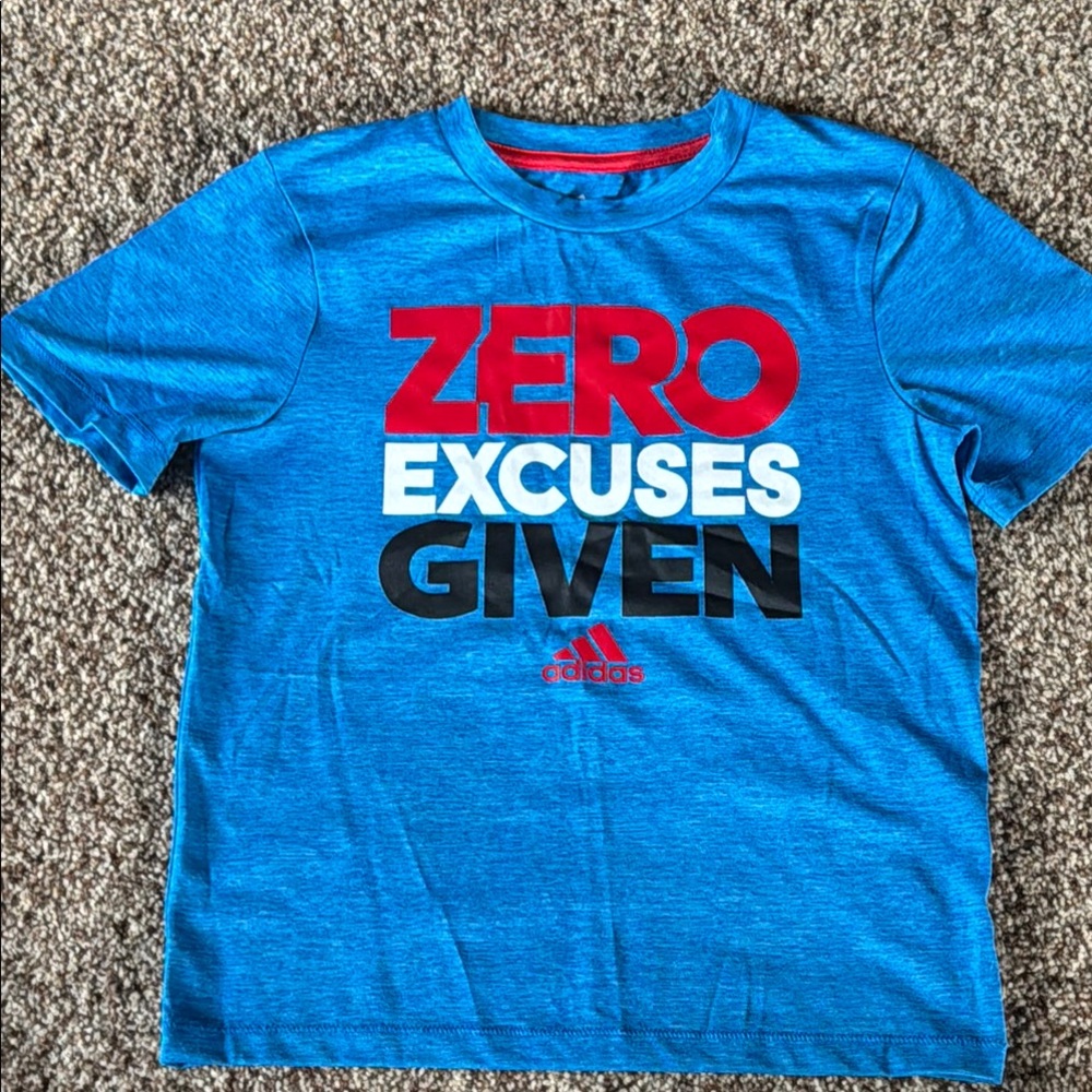Lot of 4 Adidas Short Sleeve Tees Boys, size 7 - Picture 5 of 13